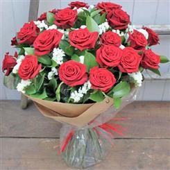 24 red Kisses